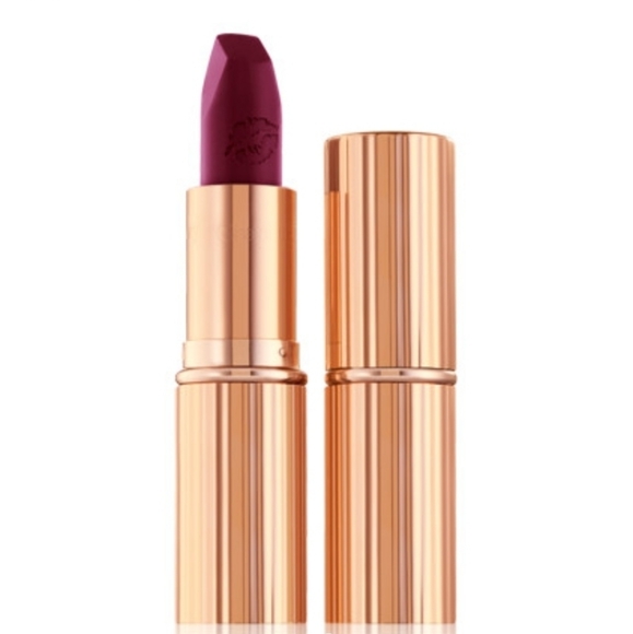 Charlotte Tilbury Hot Lips Hells Bells Lipstick - Picture 4 of 10